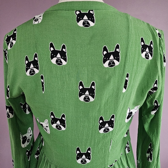 Maeve Anthropologie Green Dog Print Pintucked Button Down Peplum Blouse - Picture 10 of 15